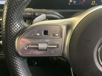 Mercedes-Benz A Class 1.3 A200 AMG Line Edition (Executive) Hatchback 5dr Petrol 7G-DC