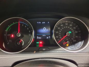 Volkswagen e-Golf 35.8kWh e-Golf Auto 5dr