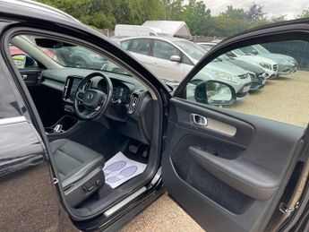 Volvo XC40 2.0 T4 Inscription Auto AWD Euro 6 (s/s) 5dr
