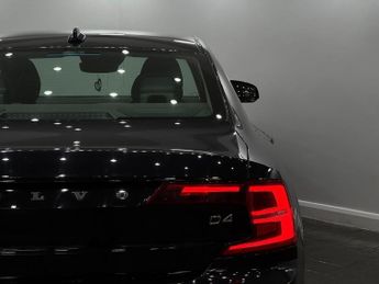 Volvo S90 2.0 D4 Momentum Plus Auto Euro 6 (s/s) 4dr