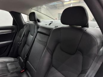 Volvo S90 2.0 D4 Momentum Plus Auto Euro 6 (s/s) 4dr