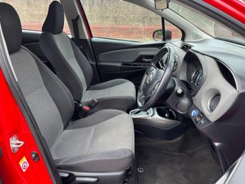 Toyota Yaris 1.5 VVT-h Icon Hatchback 5dr Petrol Hybrid E-CVT Euro 6 (101 ps)