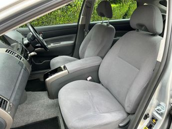 Toyota Prius 1.5 T4 CVT 5dr