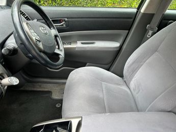 Toyota Prius 1.5 T4 CVT 5dr