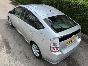 Toyota Prius 1.5 T4 CVT 5dr