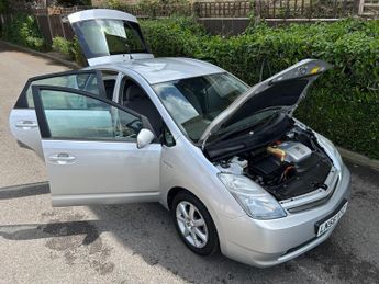 Toyota Prius 1.5 T4 CVT 5dr