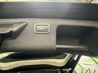 Land Rover Discovery Sport 2.0 TD4 HSE Black Auto 4WD Euro 6 (s/s) 5dr