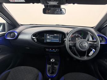 Toyota Aygo X 1.0 VVT-i Edge Euro 6 (s/s) 5dr