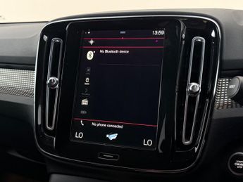Volvo XC40 1.5 T3 R-Design Auto Euro 6 (s/s) 5dr