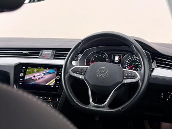 Volkswagen Passat 1.5 TSI EVO SEL DSG Euro 6 (s/s) 5dr