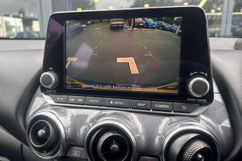 Nissan Juke 1.6 Hybrid N-Connecta 5dr Auto