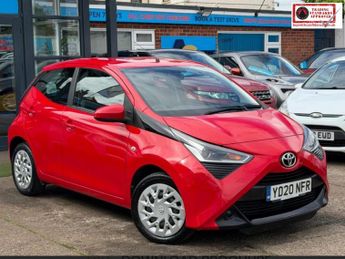 Toyota AYGO 1.0 VVT-i x-play Hatchback 5dr Petrol Manual Euro 6 (71 ps)
