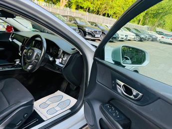 Volvo V60 2.0 D4 Momentum Auto Euro 6 (s/s) 5dr