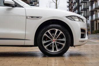Jaguar F-PACE 2.0 D180 R-Sport Auto AWD Euro 6 (s/s) 5dr