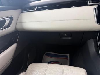 Land Rover Range Rover Velar 2.0 D180 R-Dynamic HSE Auto 4WD Euro 6 (s/s) 5dr