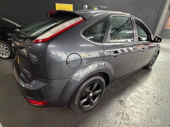 Ford Focus 1.6 Zetec 5dr
