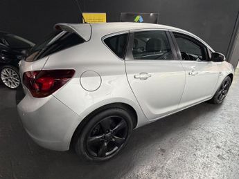 Vauxhall Astra 1.7 CDTi SRi Euro 5 5dr