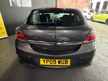 Vauxhall Astra 1.8i 16v Design Sport Hatch 3dr