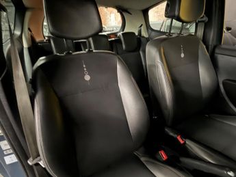 Renault Clio 1.2 Dynamique TomTom Euro 5 3dr