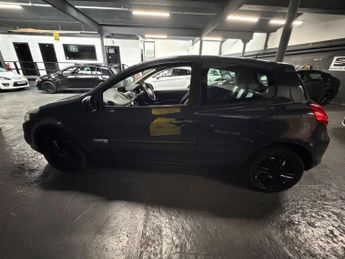 Renault Clio 1.2 Dynamique TomTom Euro 5 3dr