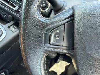 Renault Grand Scenic 1.5 dCi Dynamique TomTom EDC Euro 5 5dr
