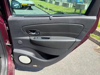 Renault Grand Scenic 1.5 dCi Dynamique TomTom EDC Euro 5 5dr