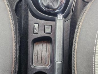 Renault Captur 1.5 dCi Dynamique S MediaNav EDC Euro 5 5dr