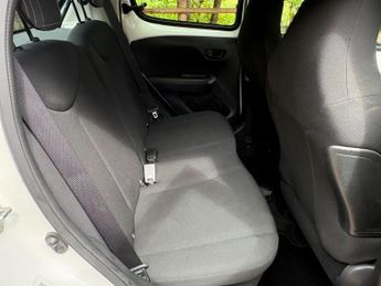 Peugeot 108 1.0 Active 2 Tronic Euro 6 5dr