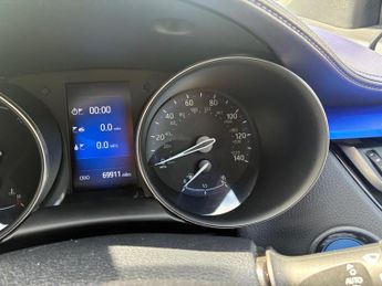 Toyota C-HR 1.8 VVT-h Dynamic CVT Euro 6 (s/s) 5dr