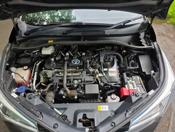 Toyota C-HR 1.8 VVT-h Dynamic CVT Euro 6 (s/s) 5dr