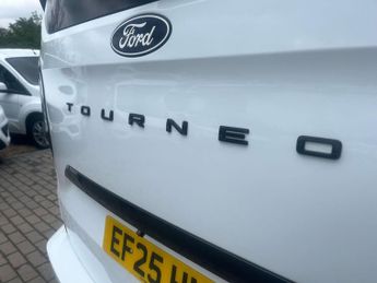 Ford Tourneo Custom 2.0 320 EcoBlue Titanium Minibus Double Cab 5dr Diesel Auto L2 E