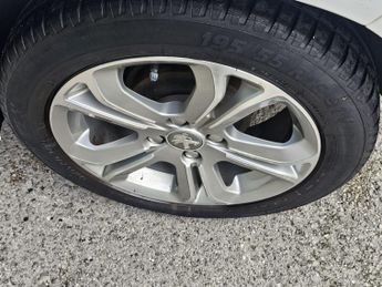 Peugeot 208 1.2 VTi Allure Euro 5 5dr