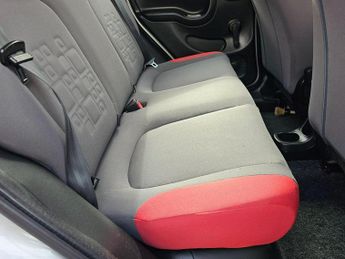 Fiat Panda 0.9 TwinAir Easy Dualogic Euro 5 (s/s) 5dr