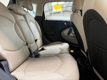MINI Countryman 1.6 Cooper Steptronic Euro 5 5dr