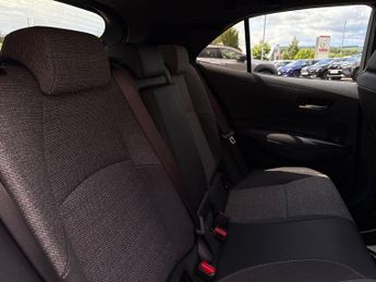 Toyota Corolla 1.8 VVT-h Design Hatchback 5dr Petrol Hybrid CVT Euro 6 (s/s) (1