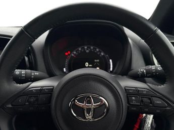 Toyota Aygo X 1.0 VVT-i Edge Hatchback 5dr Petrol x-shift Euro 6 (s/s) (72 ps)