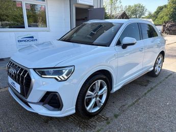 Audi Q3 1.5 TFSI CoD 35 S line S Tronic Euro 6 (s/s) 5dr