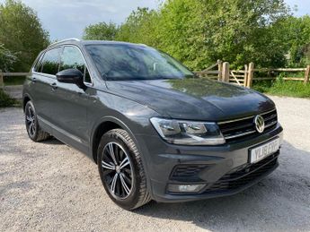 Volkswagen Tiguan 2.0 TDI SE Navigation DSG 4Motion Euro 6 (s/s) 5dr
