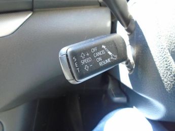 Volkswagen Sharan 2.0 TDI BlueMotion Tech SE DSG Euro 5 (s/s) 5dr