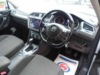 Volkswagen Tiguan Allspace 2.0 TDI SE Nav DSG 4Motion Euro 6 (s/s) 5dr