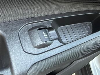 Ford C-Max 1.5T EcoBoost Zetec Auto Euro 6 (s/s) 5dr