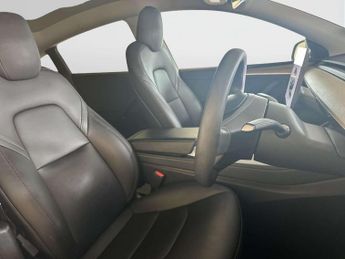 Tesla Model Y (Dual Motor) Long Range SUV 5dr Electric Auto 4WDE (384 bhp)