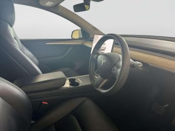 Tesla Model Y (Dual Motor) Long Range SUV 5dr Electric Auto 4WDE (384 bhp)