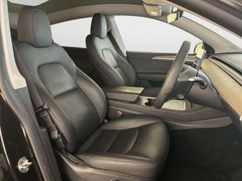 Tesla Model Y (Dual Motor) Long Range SUV 5dr Electric Auto 4WDE (384 bhp)