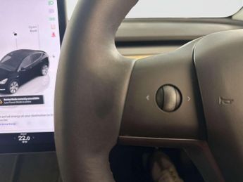 Tesla Model Y (Dual Motor) Long Range SUV 5dr Electric Auto 4WDE (384 bhp)