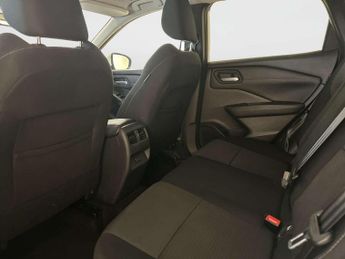 Nissan Qashqai 1.3 DIG-T MHEV N-Connecta SUV 5dr Petrol Hybrid Manual Euro 6 (s