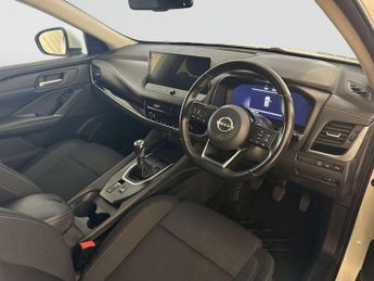 Nissan Qashqai 1.3 DIG-T MHEV N-Connecta SUV 5dr Petrol Hybrid Manual Euro 6 (s