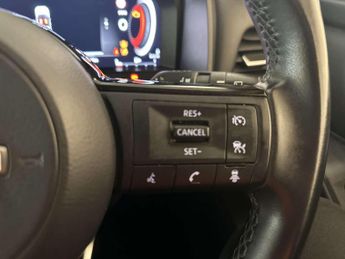 Nissan Qashqai 1.3 DIG-T MHEV N-Connecta SUV 5dr Petrol Hybrid Manual Euro 6 (s