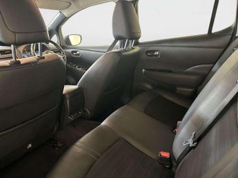 Nissan Leaf 40kWh N-Connecta Hatchback 5dr Electric Auto (150 ps)