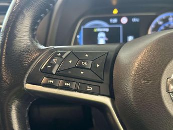 Nissan Leaf 40kWh N-Connecta Hatchback 5dr Electric Auto (150 ps)